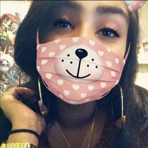 Meet your Posher, Amina